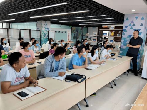 提升医保监管效能与规范艺术培训市场 高新区医保系统培训与民办机构发展并行